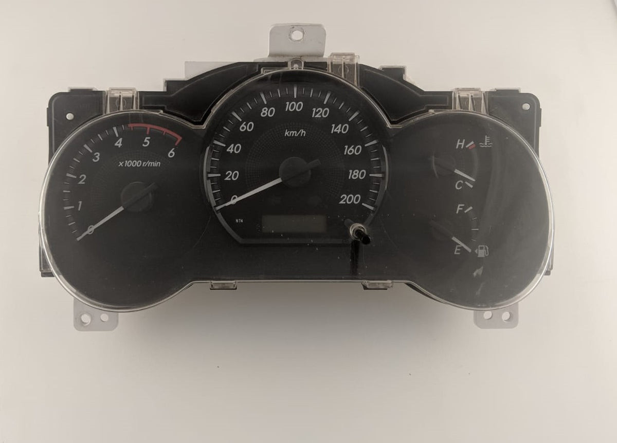Hilux D4D Cluster – Nova 4x4