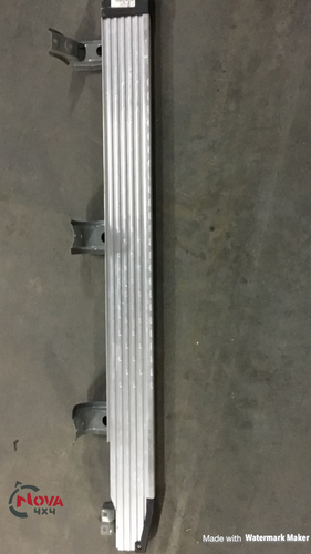 side-steps-left-hand-aluminium-79-series-landcruiser
